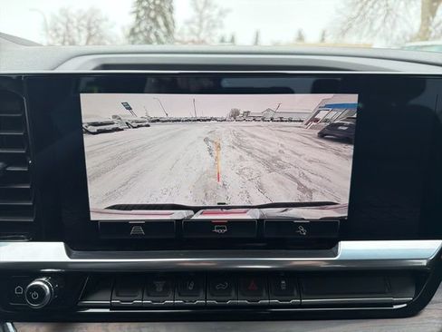 Used 2024 GMC Sierra 3500 SLT AWD/4WD image 19