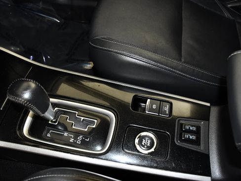 Used 2019 Mitsubishi Outlander SEL AWD/4WD image 30