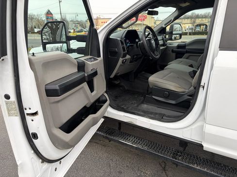 Used 2020 Ford F250 XL w/ Power Equipment Group image 14