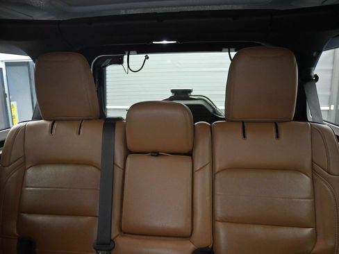 Used 2023 Jeep Wrangler Unlimited Sahara w/ LED Lighting Group AWD/4WD image 15