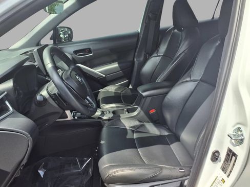 Used 2024 Toyota Corolla Cross AWD Hybrid image 20