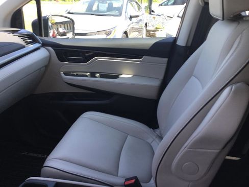 Used 2025 Honda Odyssey Touring image 15