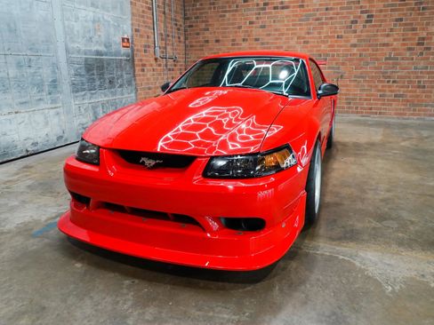 Used 2000 Ford Mustang Cobra RWD image 6