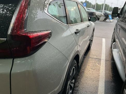 Used 2020 Honda CR-V LX image 5