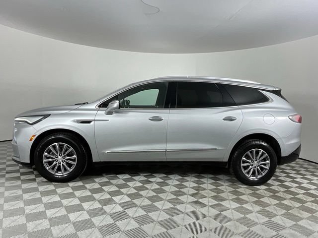 Used 2022 Buick Enclave Premium AWD/4WD image 8
