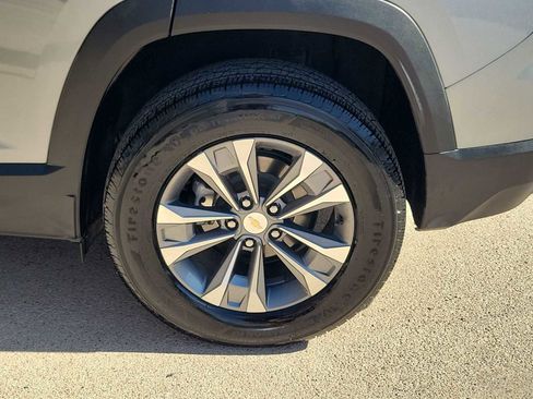 Used 2025 Chevrolet Equinox LT w/ Convenience Package II FWD image 12