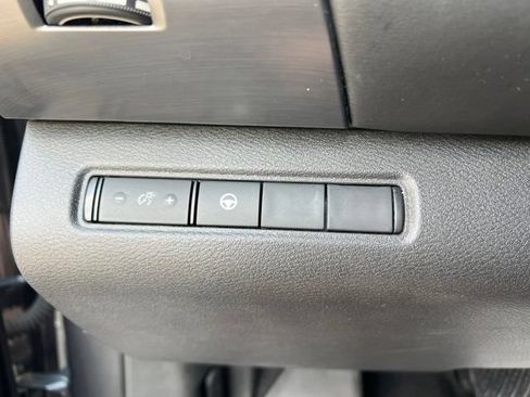 Used 2023 Nissan Pathfinder Rock Creek AWD/4WD image 10