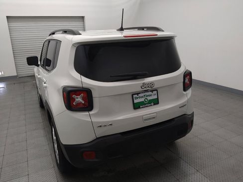 Used 2022 Jeep Renegade Latitude AWD/4WD image 6