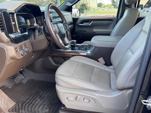 Used 2024 Chevrolet Silverado 1500 RST w/ Convenience Package II AWD/4WD image 12