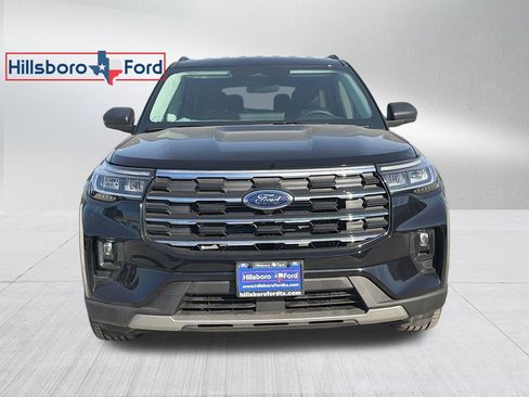 New 2026 Ford Explorer Active w/ Active Comfort Package image 2