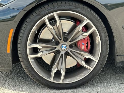 Used 2023 BMW M550i xDrive image 32