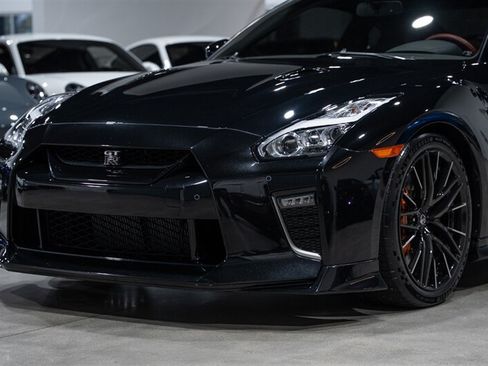 Used 2021 Nissan GT-R Premium AWD/4WD image 62