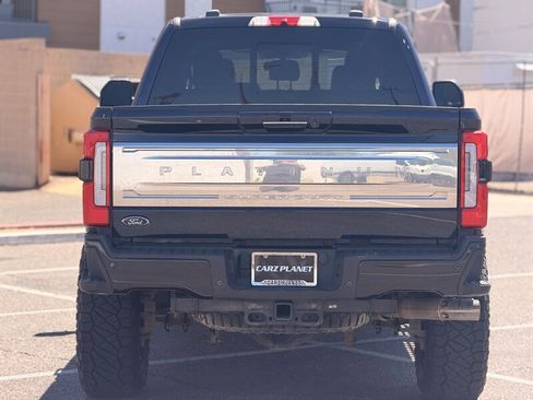 Used 2023 Ford F350 Platinum w/ Tremor Off-Road Package AWD/4WD image 4