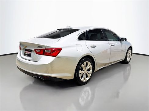 Used 2017 Chevrolet Malibu Premier image 7