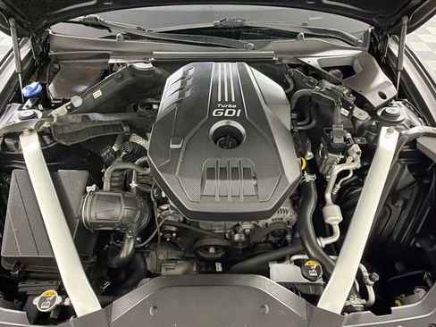 Used 2023 Genesis G70 2.0T RWD image 33