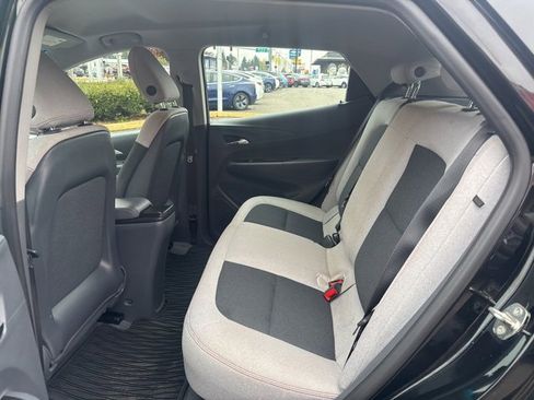 Used 2020 Chevrolet Bolt LT image 17