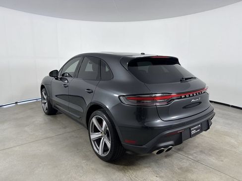 Certified 2025 Porsche Macan S AWD/4WD image 3