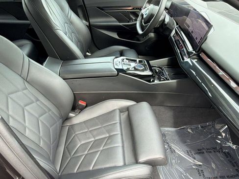 Certified 2024 BMW i5 eDrive40i w/ Premium Package RWD image 26