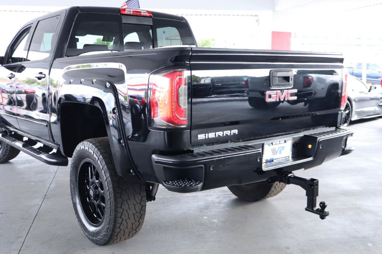 Used 2017 GMC Sierra 1500 SLT AWD/4WD image 9