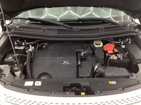 Used 2013 Ford Explorer XLT image 46