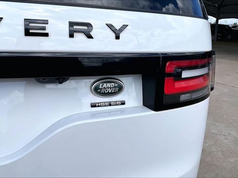 Used 2018 Land Rover Discovery HSE Luxury AWD/4WD image 31