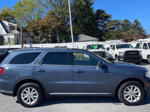 Used 2021 Dodge Durango SXT image 6