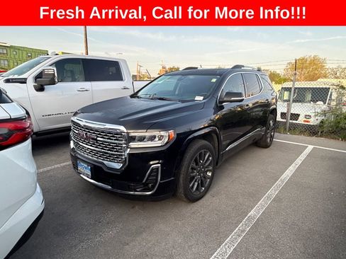 Used 2023 GMC Acadia Denali w/ Black Diamond Edition image 5