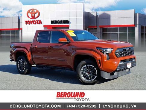 Certified 2025 Toyota Tacoma TRD Sport w/ TRD Sport Premium Package AWD/4WD image 1