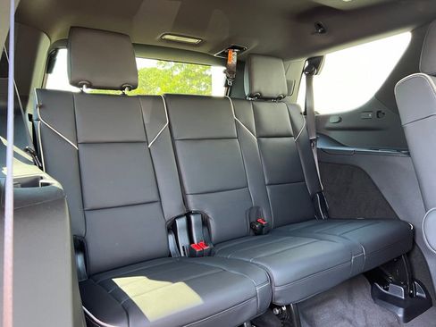 New 2025 Cadillac Escalade Premium Luxury image 25