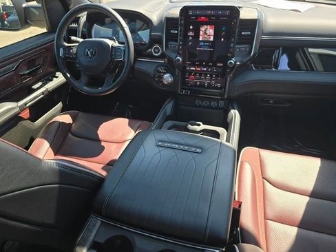 Used 2025 RAM 1500 Limited AWD/4WD image 47
