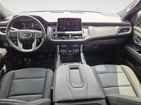 Used 2023 GMC Yukon SLT w/ SLT Premium Package AWD/4WD image 9