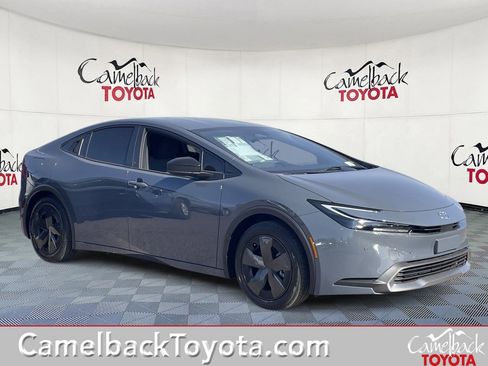 New 2026 Toyota Prius Plug-In Hybrid FWD image 1