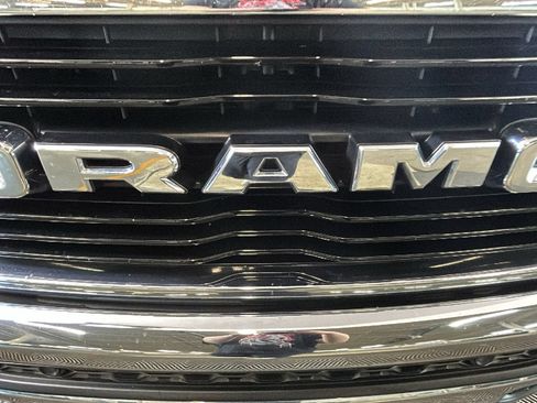 Used 2020 RAM 1500 Big Horn AWD/4WD image 10