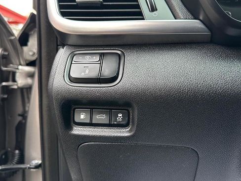 Used 2016 Kia Optima EX w/ Premium Package image 18