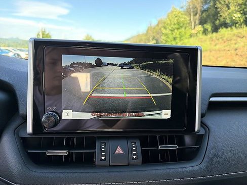 Certified 2025 Toyota RAV4 XLE Premium AWD/4WD image 15