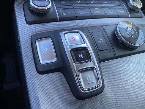 Used 2022 Hyundai Palisade SE FWD image 27
