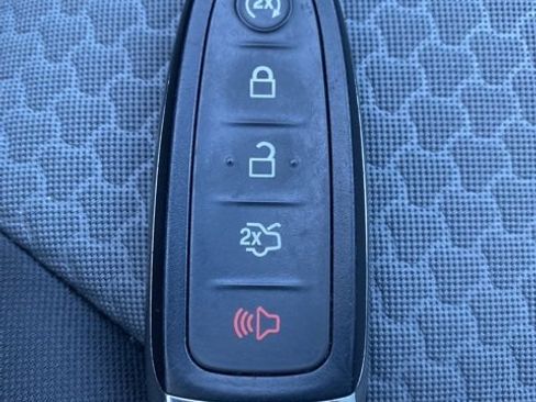 Certified 2019 Ford Escape SE image 27