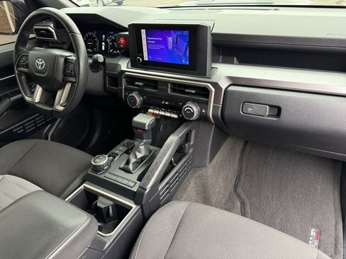 Certified 2025 Toyota 4Runner TRD Sport image 17