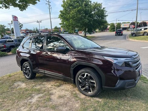 Certified 2026 Subaru Forester Premium AWD/4WD image 1