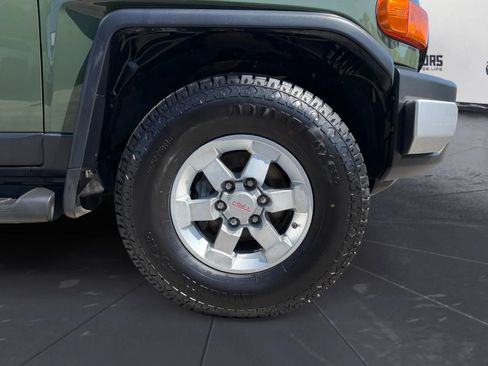Used 2011 Toyota FJ Cruiser 4WD w/ Convenience Pkg image 29