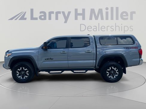 Certified 2019 Toyota Tacoma TRD Off-Road AWD/4WD image 2