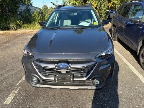Certified 2025 Subaru Outback Premium w/ Popular Package #1A AWD/4WD image 2