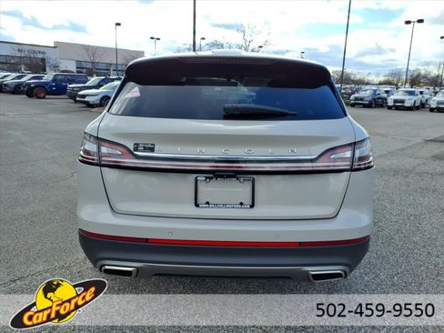 Used 2023 Lincoln Nautilus Reserve w/ Equipment Group 201A image 7