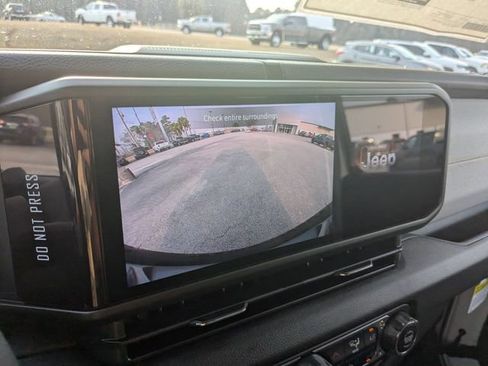 New 2025 Jeep Wrangler Sport S image 27