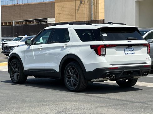 New 2026 Ford Explorer ST RWD image 5