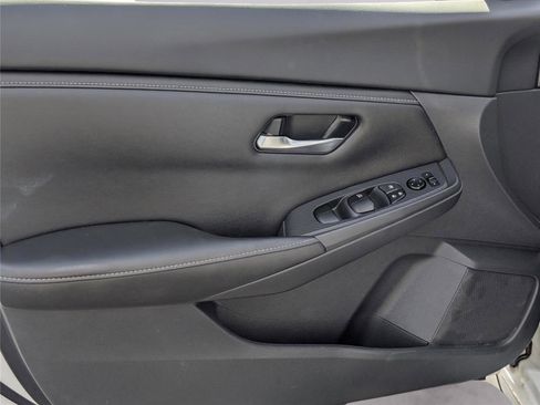 Used 2022 Nissan Sentra SV image 33