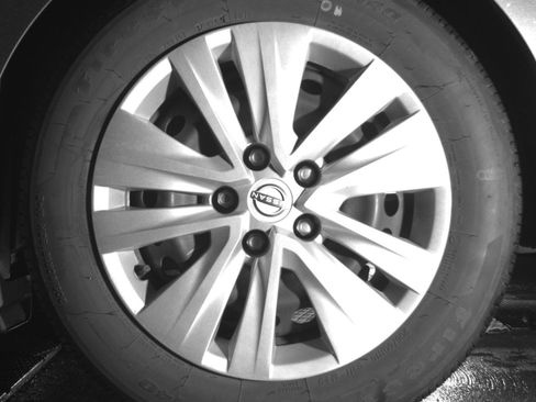 Used 2025 Nissan Sentra S FWD image 17
