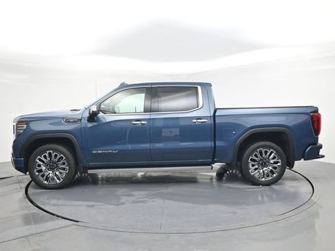 Used 2024 GMC Sierra 1500 Denali Ultimate image 3