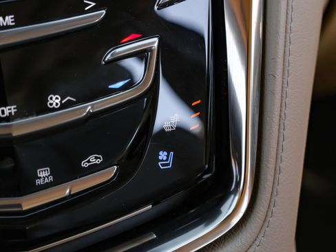 Used 2015 Cadillac CTS Luxury image 31