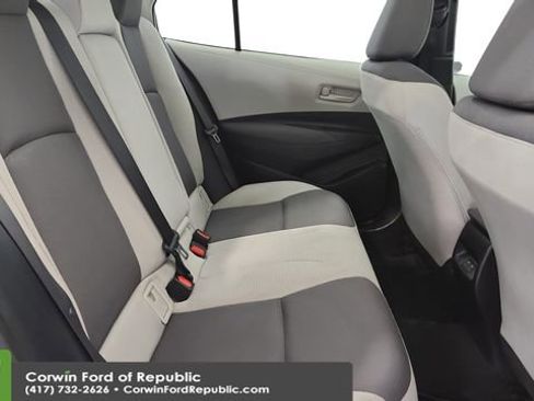 Used 2024 Toyota Corolla LE image 23